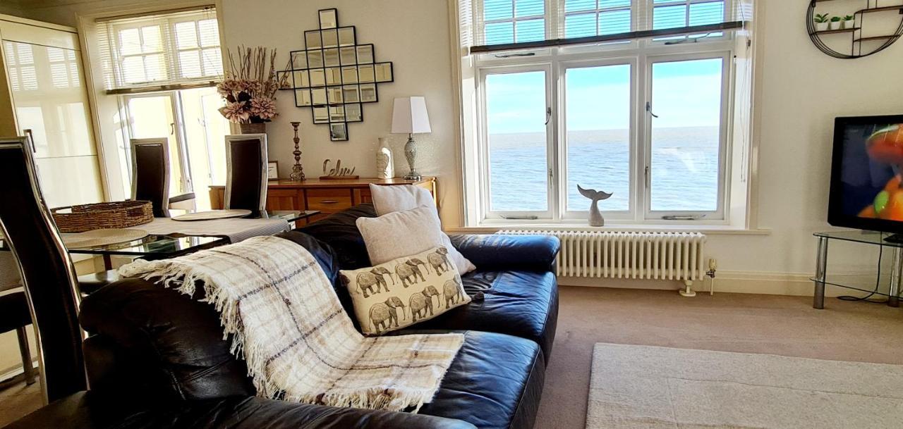 Shore Thing Beachfront Apartment Ramsgate - Sleeps 4 Exterior photo